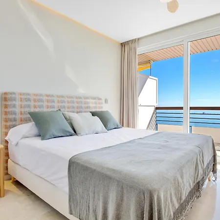 Santa Clara Modern & Exclusive Seafront Lägenhet