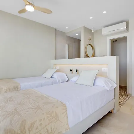 Santa Clara Modern & Exclusive Seafront Lägenhet Torremolinos