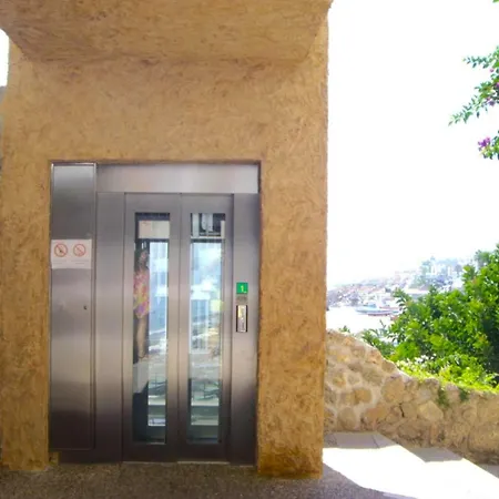 Santa Clara Modern & Exclusive Seafront Lägenhet Torremolinos