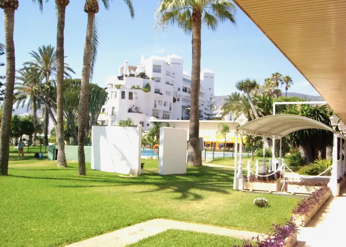 Santa Clara Modern & Exclusive Seafront Appartement *