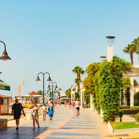 Santa Clara Modern & Exclusive Seafront 토레몰리노스