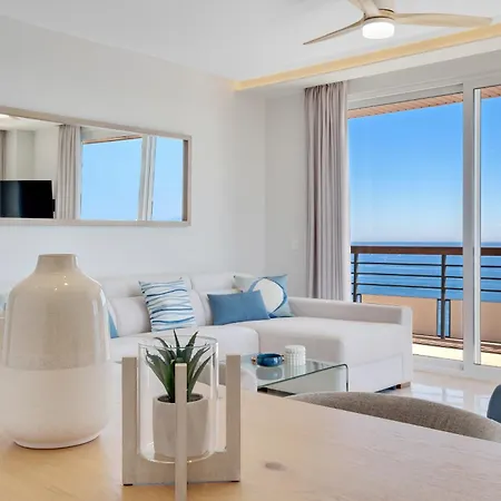 Santa Clara Modern & Exclusive Seafront Apartament *