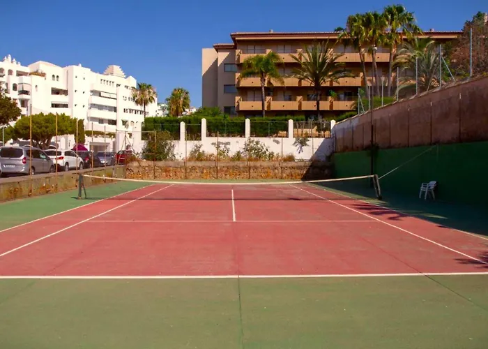 Santa Clara Modern & Exclusive Seafront Lejlighed *